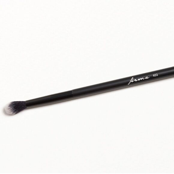 NWT Firma Beauty 403 Round Blending Brush - Picture 1 of 5